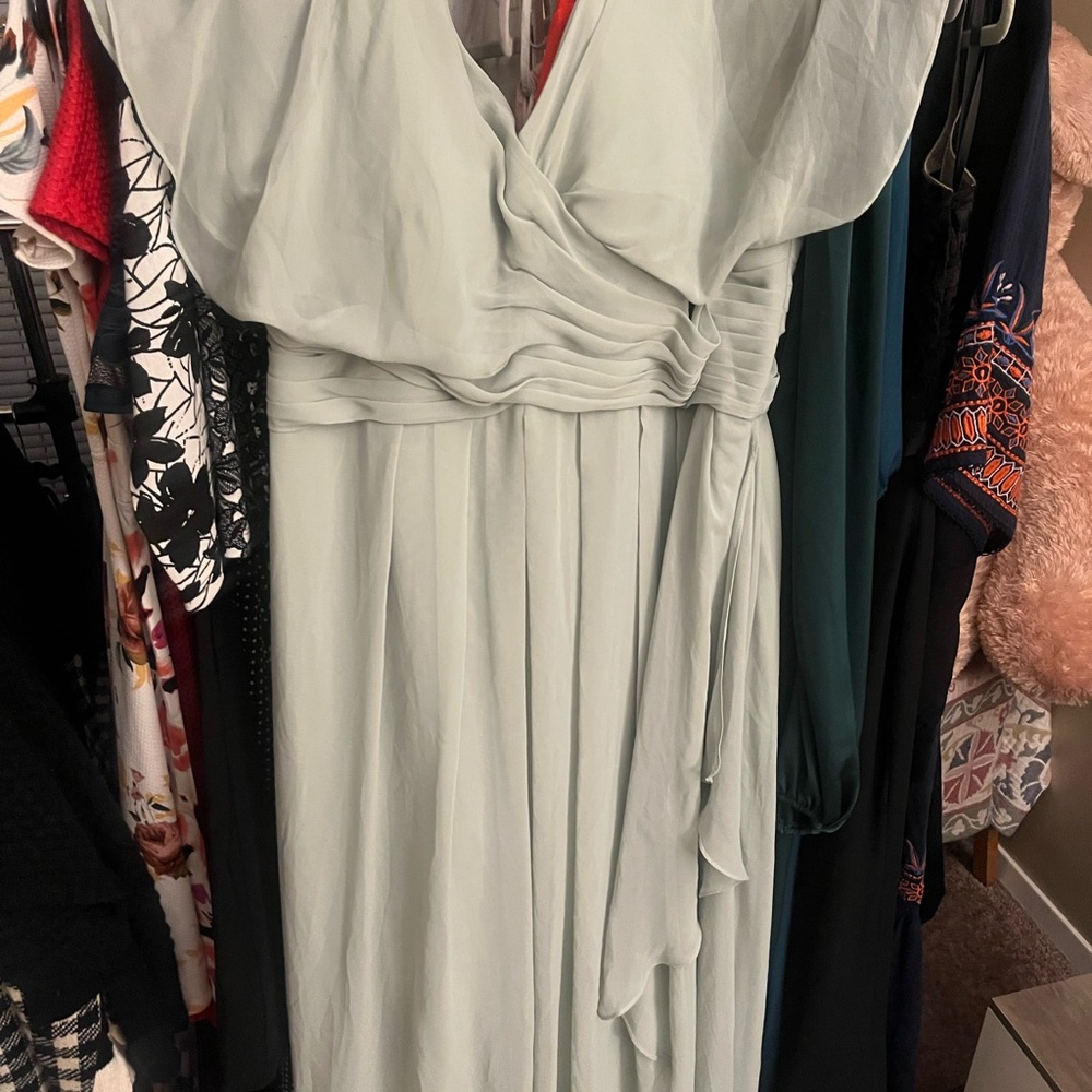 Elegant Sage Green Women's Dress